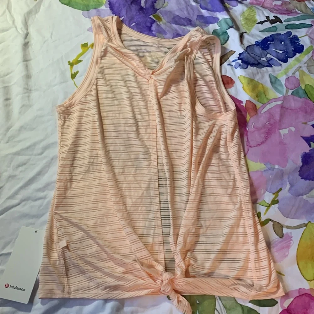 Lululemon Meet Halfway Tank *Striped NWT - Picture 4 of 6